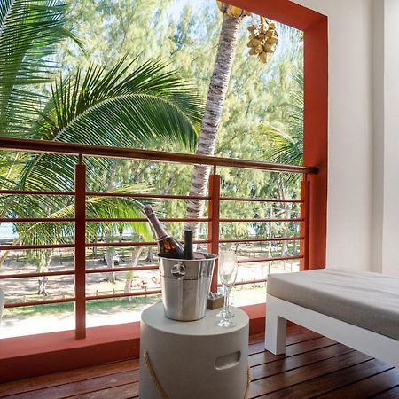 Blue Coral Beachfront Penthouse Flic-en-Flacq 外观 照片