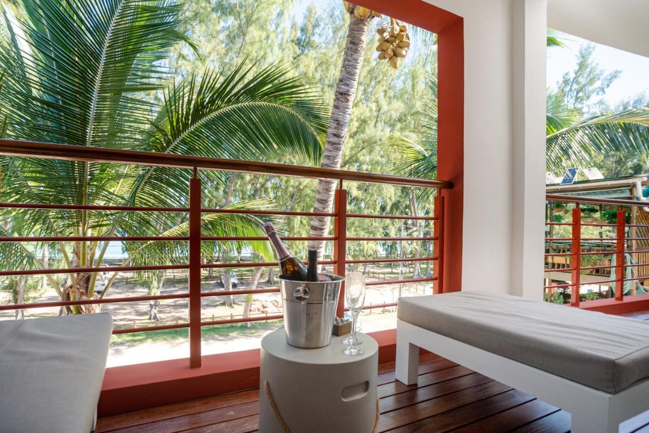 Blue Coral Beachfront Penthouse Flic-en-Flacq 外观 照片