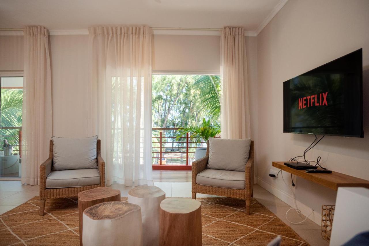 Blue Coral Beachfront Penthouse Flic-en-Flacq 外观 照片